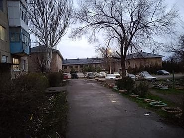 купить однокомнатную квартиру в бишкеке: 2 комнаты, 42 м², 104 серия, 2 этаж, Старый ремонт — 1