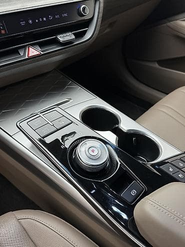 karry k60 ev: Kia K8: 2021 г., 1.6 л, Гибрид, Седан — 8