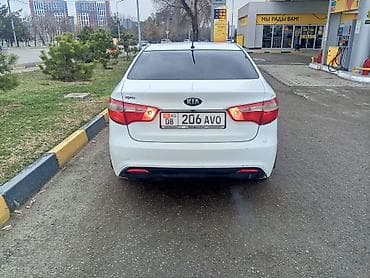 mazda primacy: Kia Rio: 2013 г., 1.6 л, Автомат, Бензин, Седан — 1