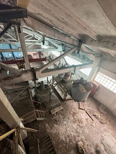 парикмахерские оборудование: Продаю 2000 м² — 4