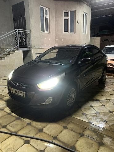 camry trd: Hyundai Solaris: 2012 г., 1.6 л, Механика, Бензин — 3