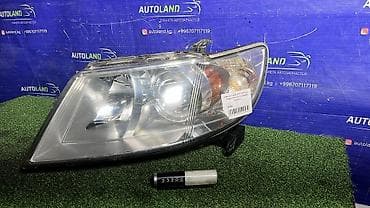 Автозапчасти: Передняя левая фара Subaru 2007 г., Б/у, Оригинал, США — 2