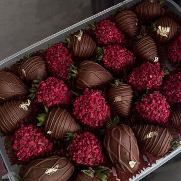 кондитерское оборудование: Клубника в шоколаде на заказ S- 9шт - 990сом М-12шт - 1320сом L- 16шт — 9