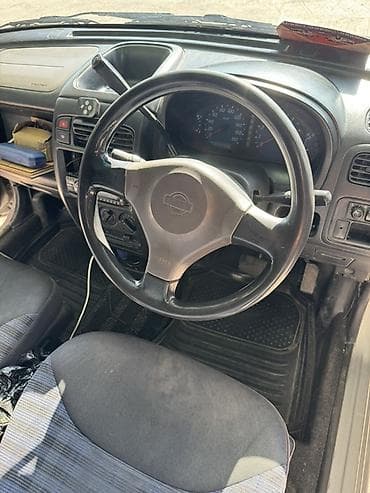 2000: Nissan Cube: 2000 г., 1.3 л, Автомат, Бензин, Минивэн — 6