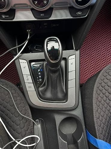чехли: Hyundai Avante: 2019 г., 1.6 л, Автомат, Бензин, Седан — 10