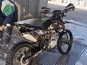 Мотоциклы: Эндуро/кросс мотоцикл класс 250 см³ (воздушное/масляное охлаждение) — 3