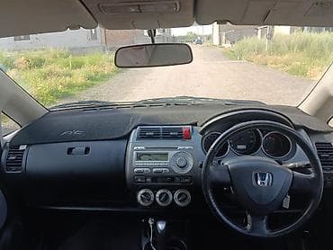 ej ve: Honda Fit: 2002 г., 1.3 л, Вариатор, Бензин, Седан — 6