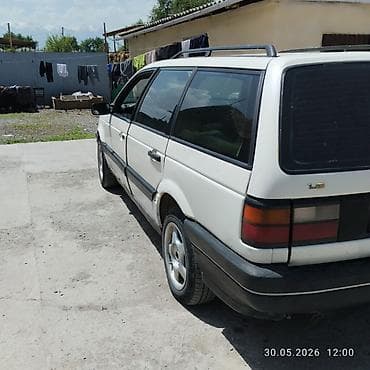 sprinter 315: Volkswagen Passat Variant: 1992 г., 1.8 л, Механика, Газ, Универсал — 8