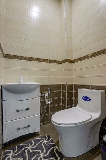 сдается квартира район кара жыгач: 3 комнаты, Душевая кабина, Постельное белье, Кондиционер — 10