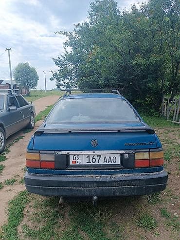 Унаа: Volkswagen Passat: 1990 г., Кол менен иштөөчү, Бензин, Седан — 2