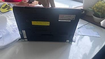 Ноутбук Sony VAIO (серия Y) - Экран: компактный (примерно 11–13")