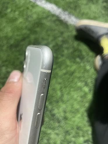 core i3 10100: IPhone 11, 128 ГБ, белый Характеристики и особенности: - Память: 128 — 3