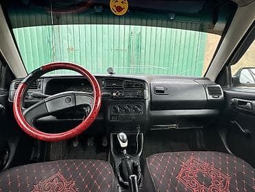 colf 3: Volkswagen Golf: 1993 г., 1.8 л, Ручные, Бензин, Хэтчбэк — 9