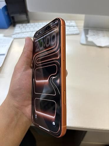 redmi note pro: Продаю Iphone 17ProMax в новом оранжевом цвете 256 gb E-sim Батарею — 4