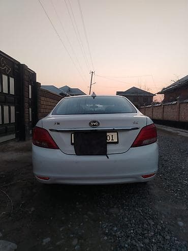 bmw e49: BYD E5: 2018 г., Электромобиль, Седан — 6