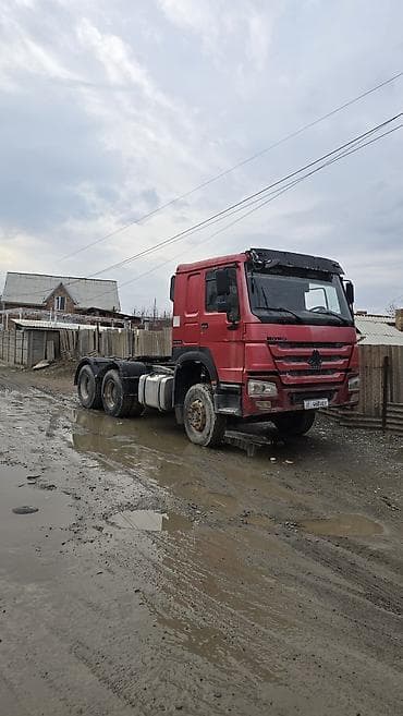 55 amg: Тягач, Howo, 2016 г., Без прицепа — 1