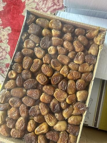 Свежие финики из Саудовской Аравии города Касым. Сорт «Цукари Ротоб»