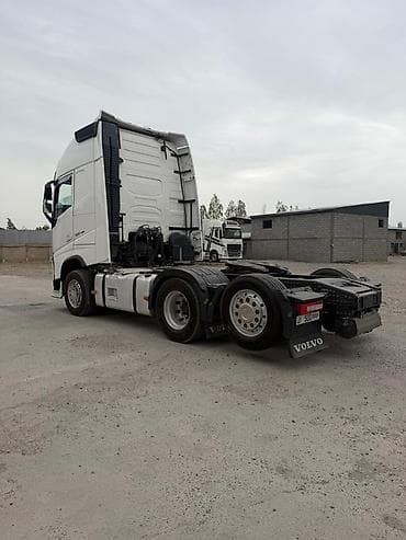 буксир: Тягач, Volvo, 2019 г., Без прицепа — 9