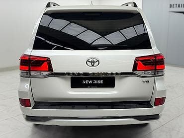 sprinter 315: Toyota Land Cruiser: 2018 г., 4.6 л, Автомат, Бензин, Внедорожник — 3