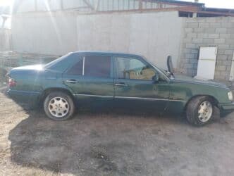 дом калесах: Чехлы Велюровые, цвет - Зеленый, Mercedes-Benz, Б/у, Самовывоз — 6