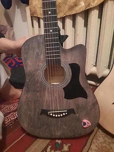 скупка гитары: Акустические гитары (2 шт.) - Форм‑фактор: дредноут - Материал — 2