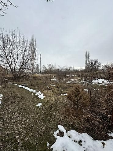 дом сокулук: 📍В Сокулуке ( верхняя зона ) продаётся дом на участке 13.5 соток по — 3
