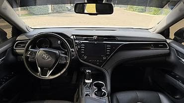 солид: Toyota Camry: 2018 г., Седан — 6