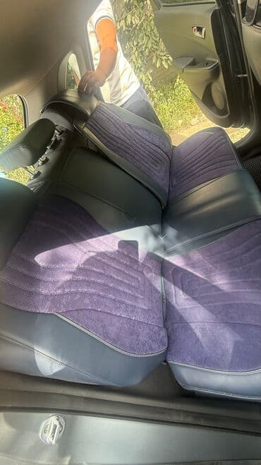 чехол кресло: Чехлы Кожаные, С подушкой, цвет - Синий, Б/у, Самовывоз — 1