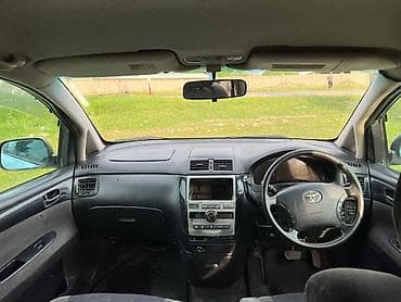 ом: Toyota Ipsum: 2004 г., 2.4 л, Автомат, Бензин, Минивэн — 8