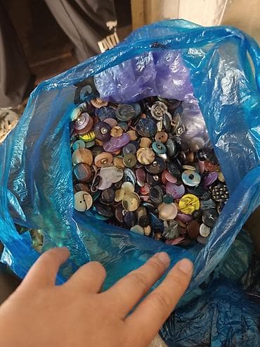 утюг для швейного цеха: Продам 2 швейные советские машинки. фурнитура в подарок. Самовывоз!!! — 4