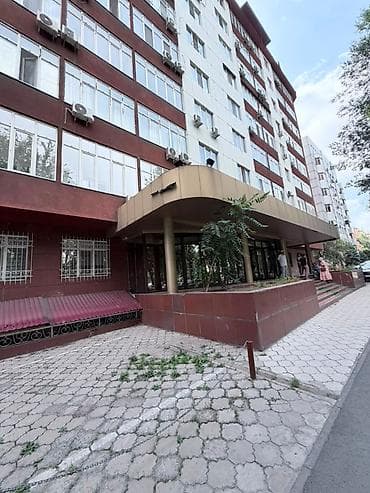 Аренда офисов, 80 м², В жилом комплексе, 1 линия, С отдельным входом, С отдельным сан узлом — 2