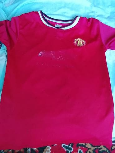 Футбольная майка Manchester United - Классическая красная расцветка с — 1