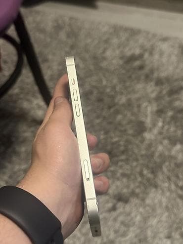 apple 13: IPhone 13, Б/у, 256 ГБ, Белый, Защитное стекло, Чехол, 86 % — 2