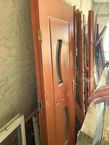 буву двер: Двери межкомнатные есть 3шт одиночные. 1шт 2-хдверная в зал если — 1