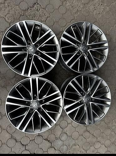 Литые Диски R 17 Hyundai, Комплект, отверстий - 5, Б/у