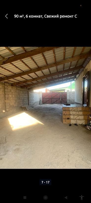 Дома: Дом 90 м², 4 комнат, свежий ремонт. Планировка и помещения: - — 1