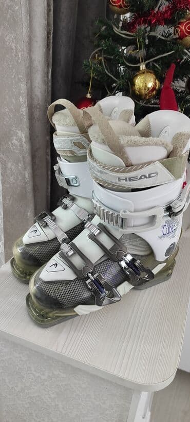Продаю горнолыжные ботинки в хорошем состоянии,все подробности на