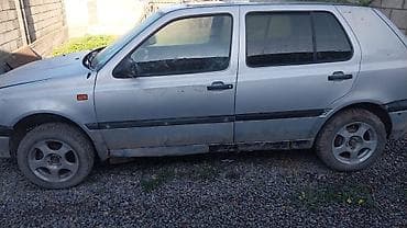 автомобили: Volkswagen Golf: 1993 г., 1.6 л, Механика, Бензин — 3