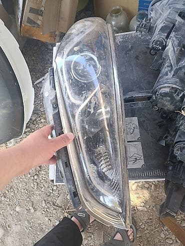 Комплект передних фар Hyundai