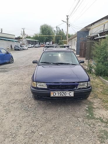 степ старушка: Opel Astra: 1994 г., 1.6 л, Универсал — 2