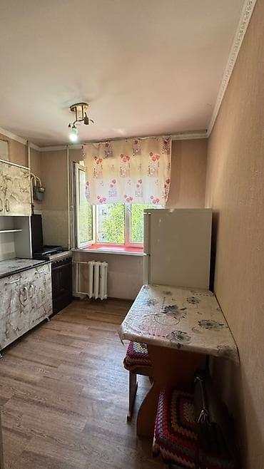 1 комната, 40 м², Индивидуалка, 3 этаж, Старый ремонт — 4