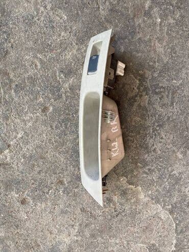 коммутатор ниссан: Nissan March K12 Кнопка стеклоподъемника, Нисса Марч К12 Кнопка — 1