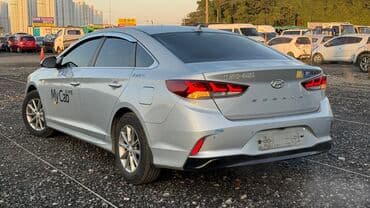 срочно продаю в связи с переездом: Hyundai Sonata: 2019 г., 2 л, Газ, Седан — 2