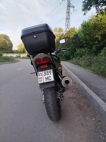 мотоцикыл: Классический мотоцикл Kawasaki, 750 куб. см, Бензин — 4