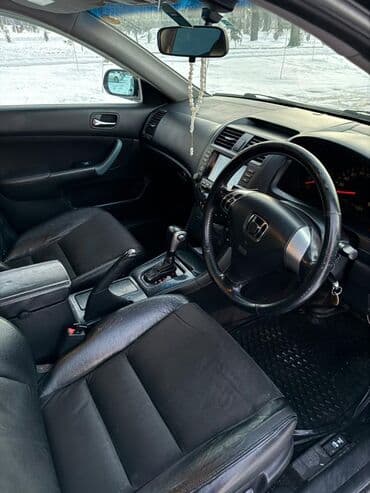 step: Honda Accord: 2003 г., 2 л, Типтроник, Бензин, Седан — 10