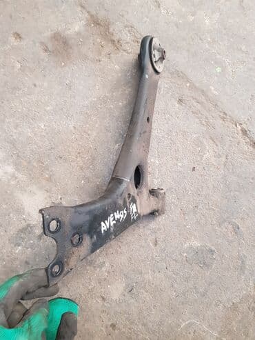 runx alex: Передний правый рычаг Toyota 2004 г., Б/у, Оригинал, Япония — 3