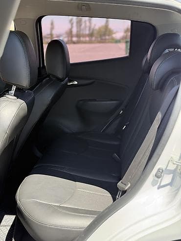 Chevrolet: Chevrolet Spark: 2018 г., 1 л, Вариатор, Бензин, Хэтчбэк — 8