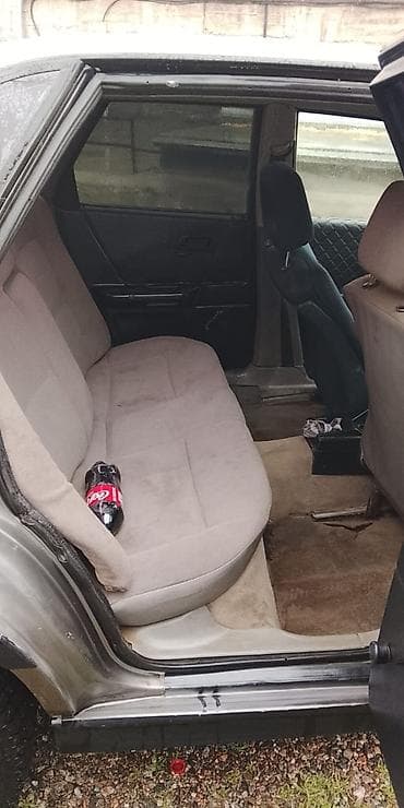 Audi 80: 1990 г., Механика, Седан