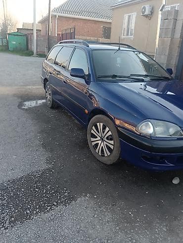124 e500: Toyota Caldina: 2000 г., 1.8 л, Механика, Универсал — 6
