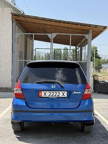 Транспорт: Honda Jazz: 2004 г., 1.5 л, Механика, Бензин, Хэтчбэк — 3